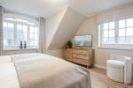 Appartement-Vermietung Bals -  - Theodor-Storm-Straße 14d | Sylt | Westerland, Doppelhaushälfte für 5 Personen mit 3 Schlafzimmer, 2 Badezimmer, Gäste WC, ca. 114 m2, Grundstück ca. 0 m2 - Bild-17