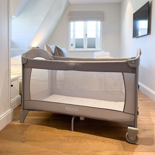 Kinderreisebett